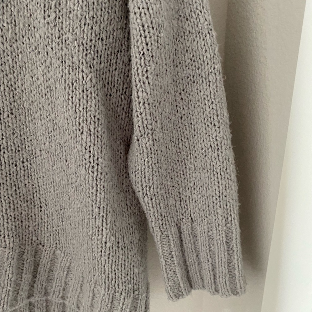 Aerie Oversized Gray Sweater - Picture 6 of 9